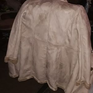 A wonder faux fur coat